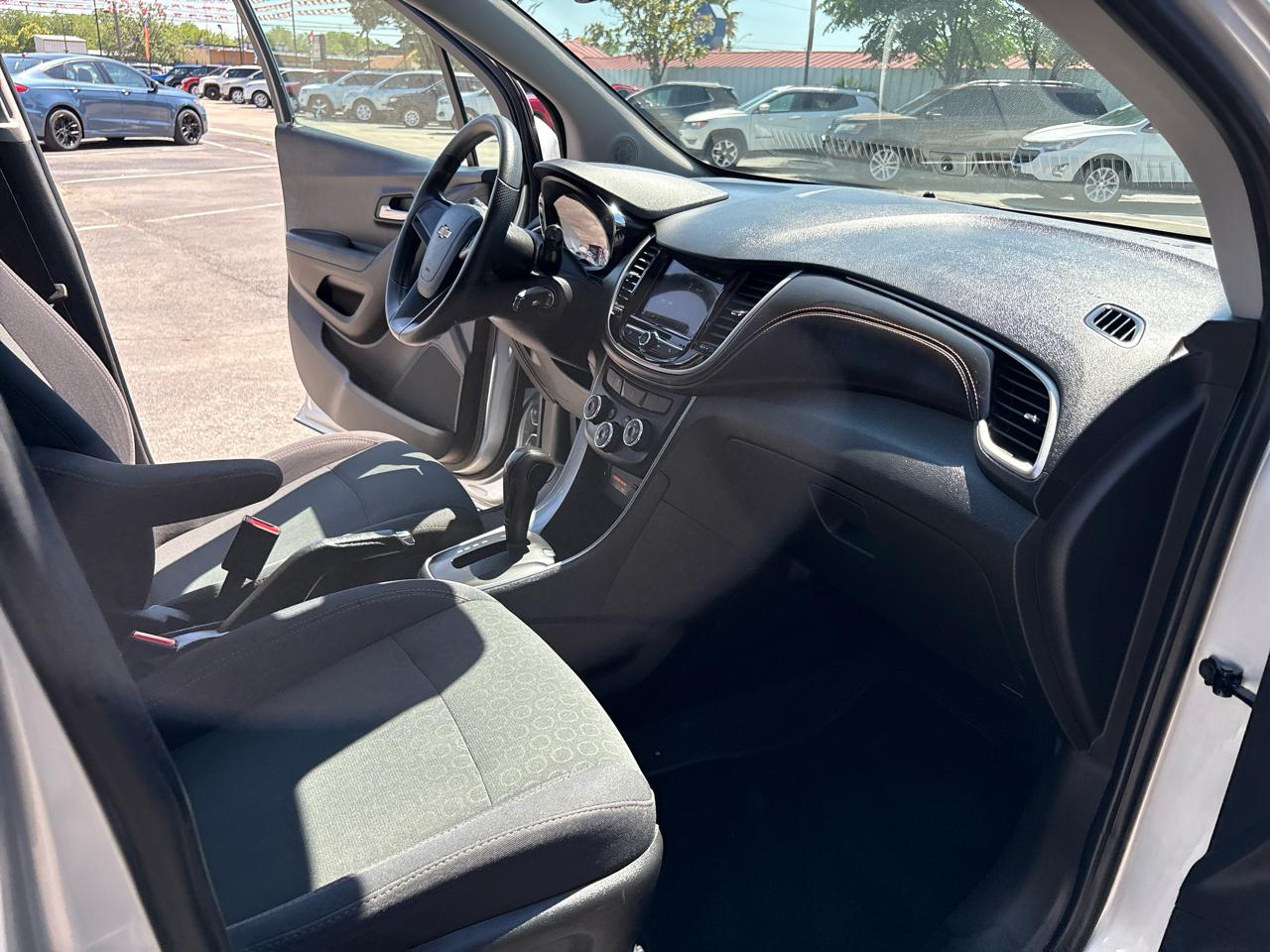 Chevrolet Trax FWD 4dr LS 2019