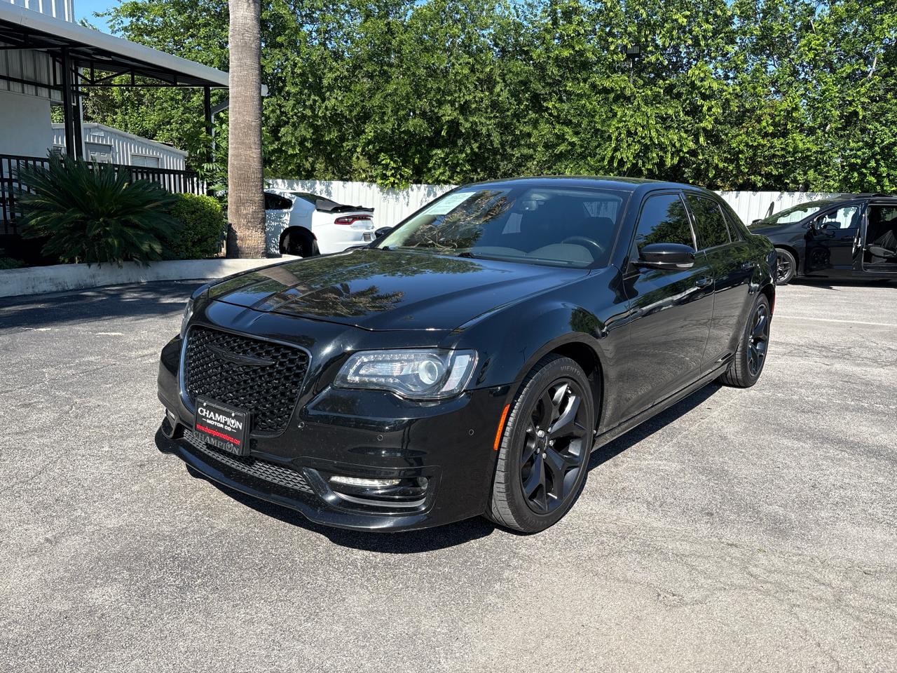Chrysler 300 Touring L RWD 2022