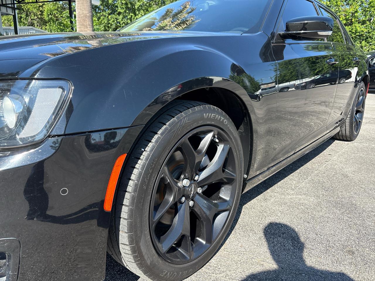 Chrysler 300 Touring L RWD 2022