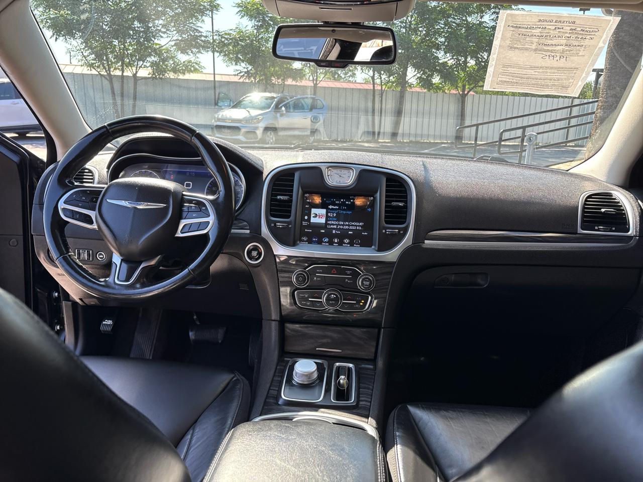 Chrysler 300 Touring L RWD 2022