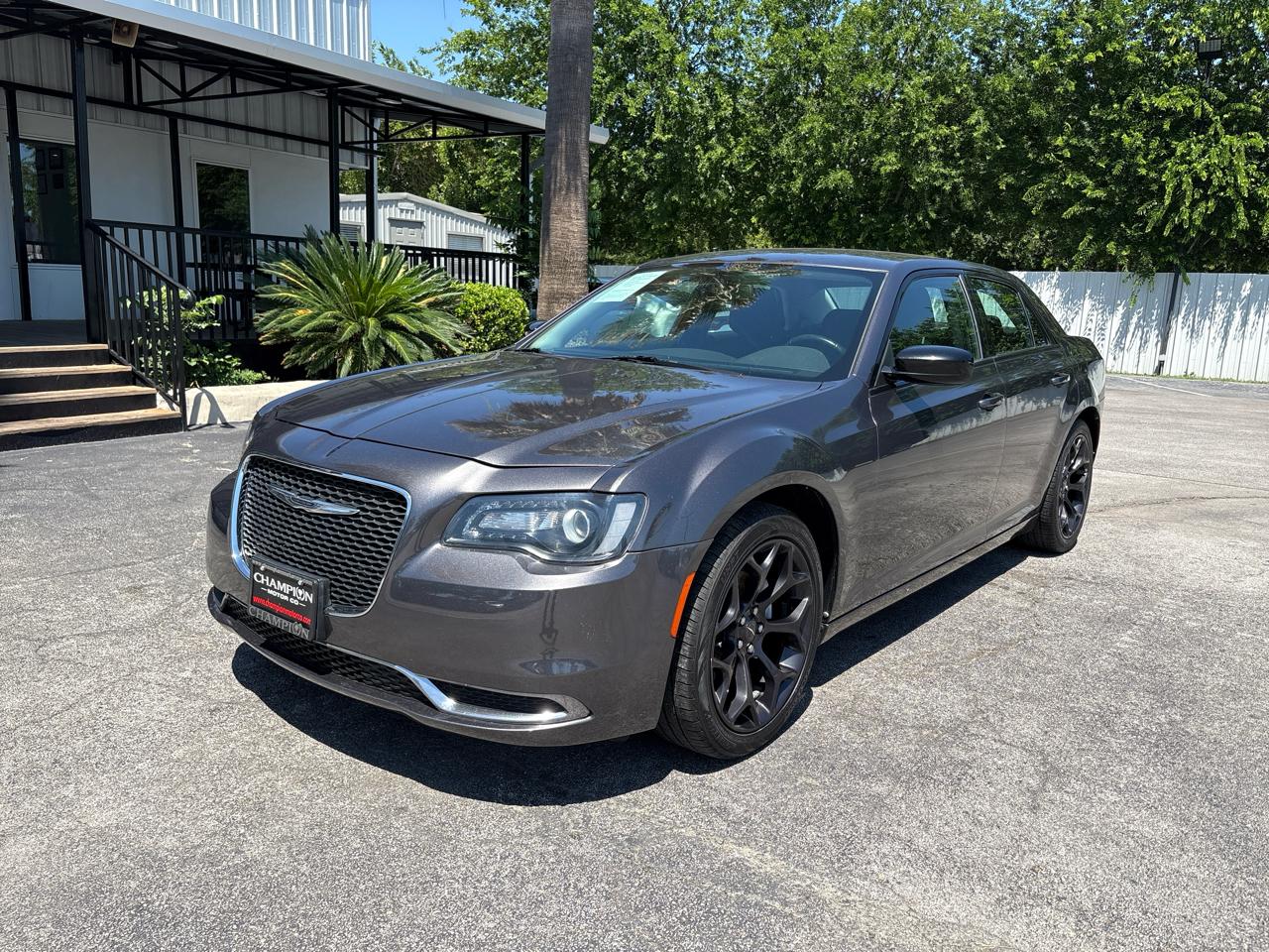 Chrysler 300 Touring RWD 2019