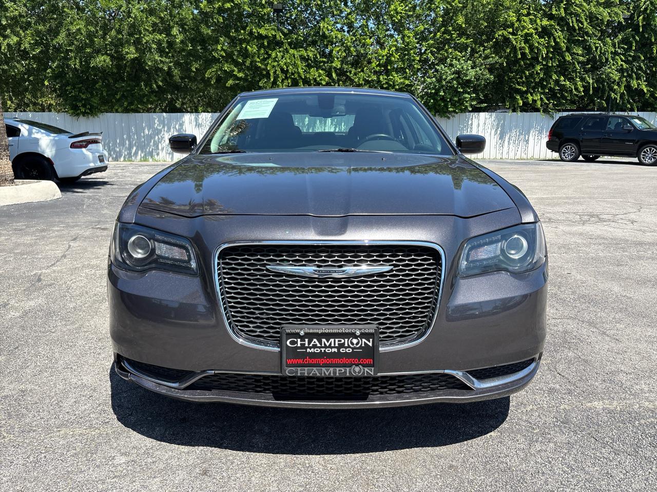 Chrysler 300 Touring RWD 2019
