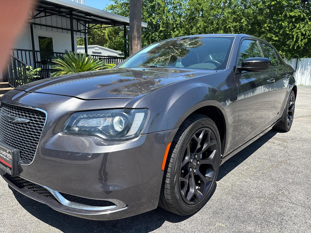 Chrysler 300 Touring RWD 2019