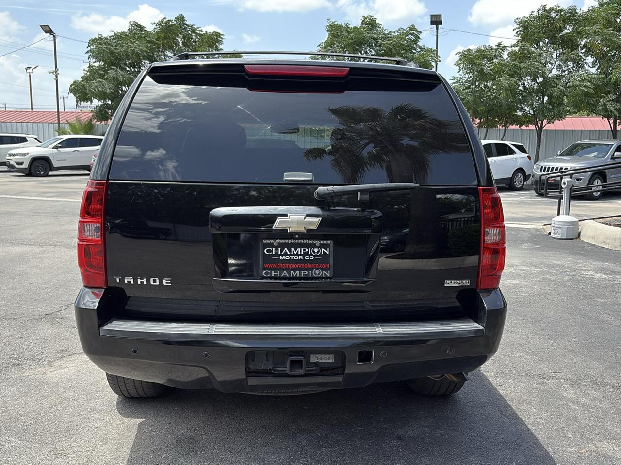 Chevrolet Tahoe 2WD 4dr 1500 LS 2011