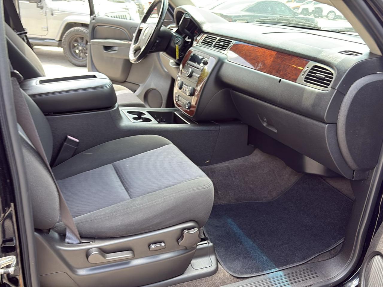 Chevrolet Tahoe 2WD 4dr 1500 LS 2011
