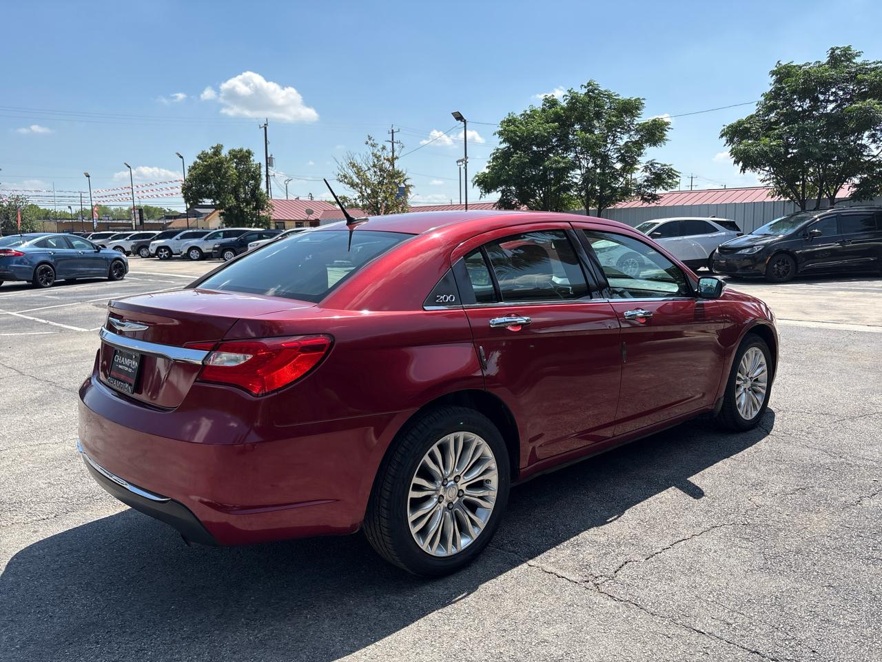 Chrysler 200 4dr Sdn Limited 2011