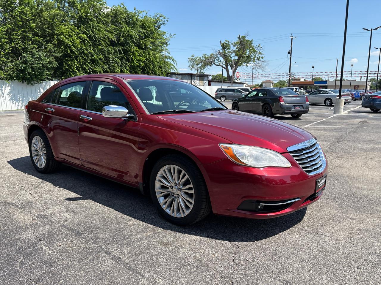Chrysler 200 4dr Sdn Limited 2011