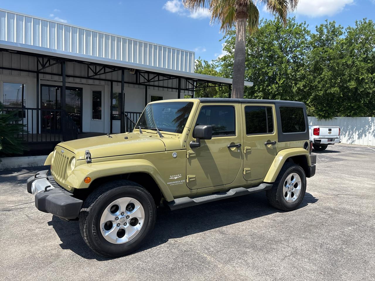 Jeep Wrangler Unlimited 4WD 4dr Sahara 2013