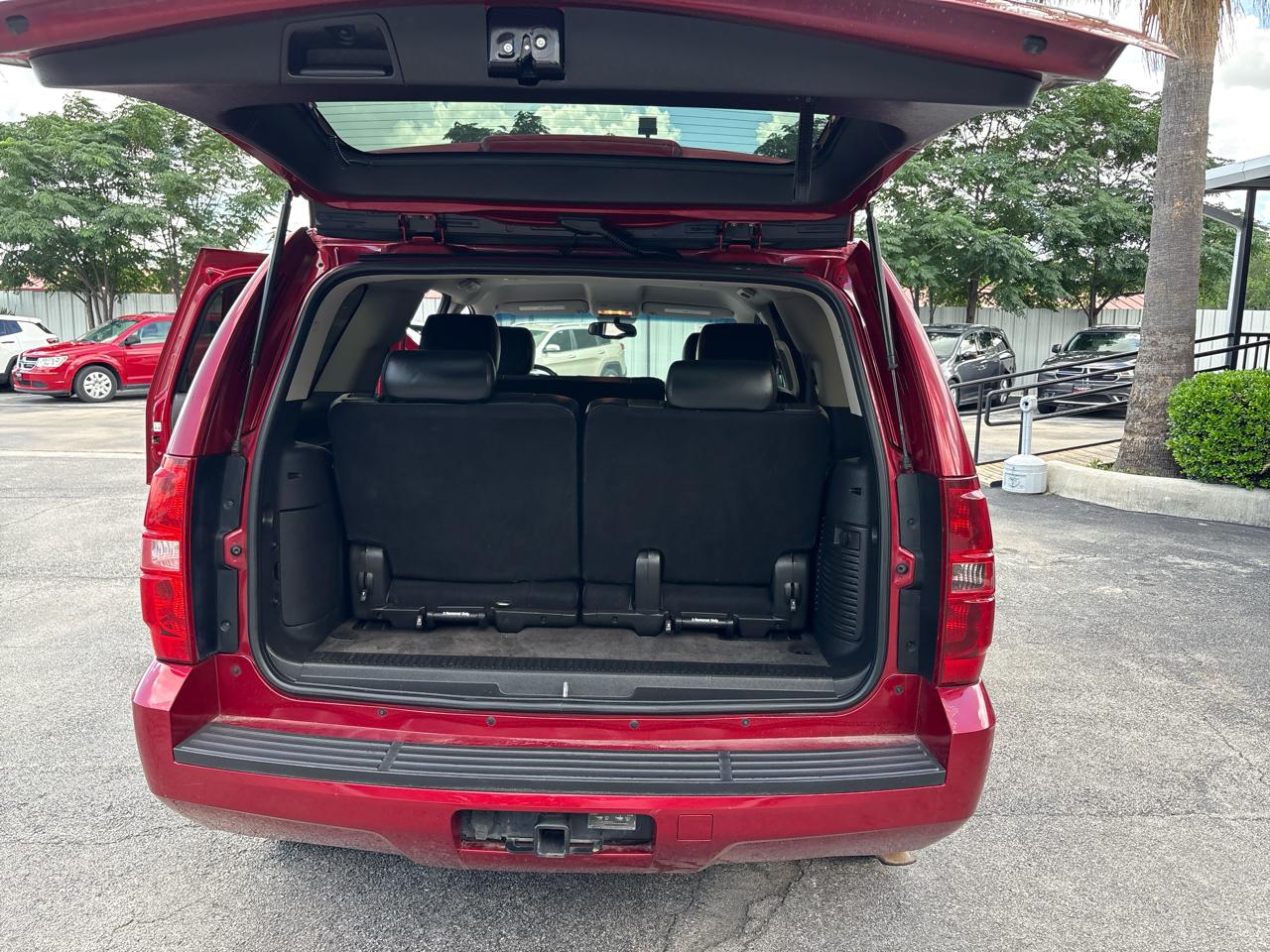 Chevrolet Tahoe 2WD 4dr 1500 LS 2012