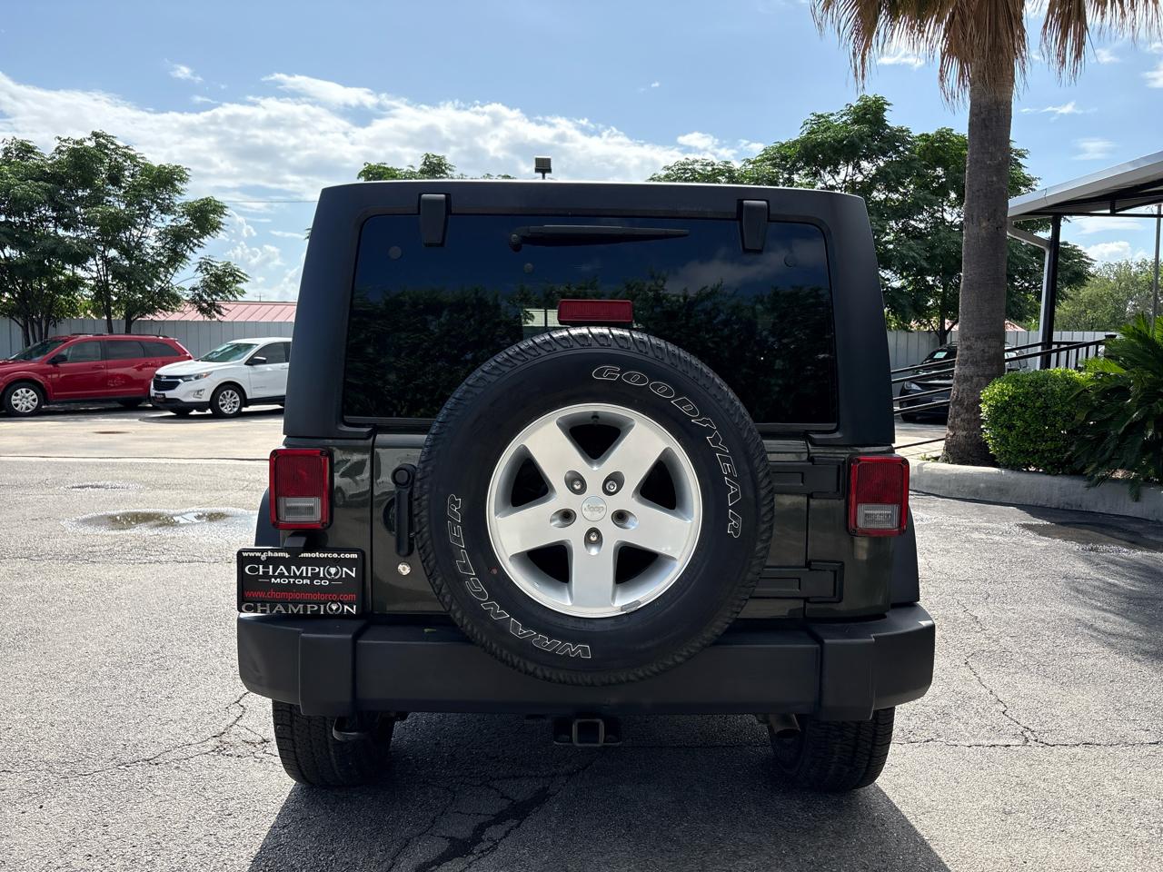 Jeep Wrangler Unlimited 4WD 4dr Sport 2015