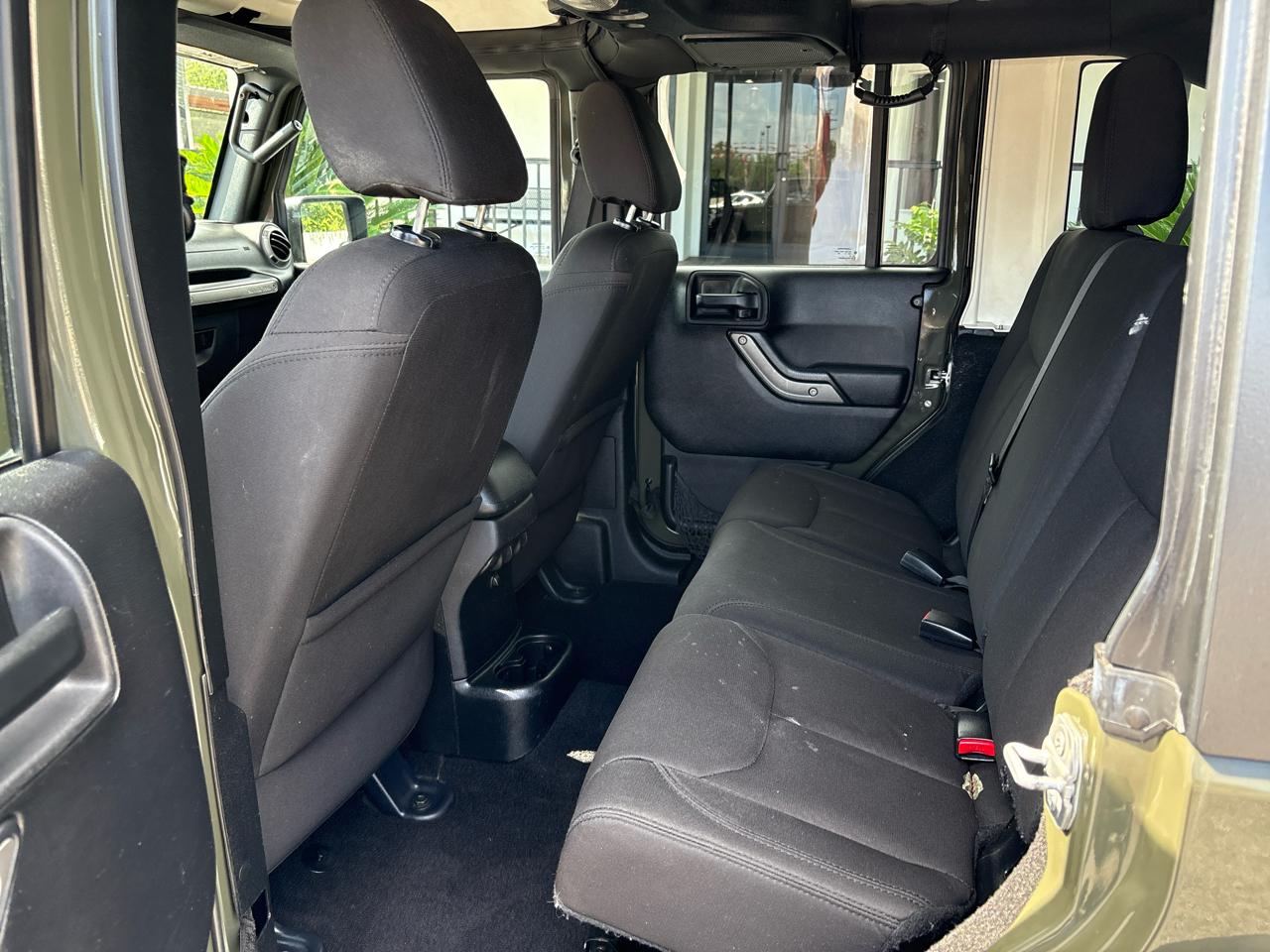 Jeep Wrangler Unlimited 4WD 4dr Sport 2015