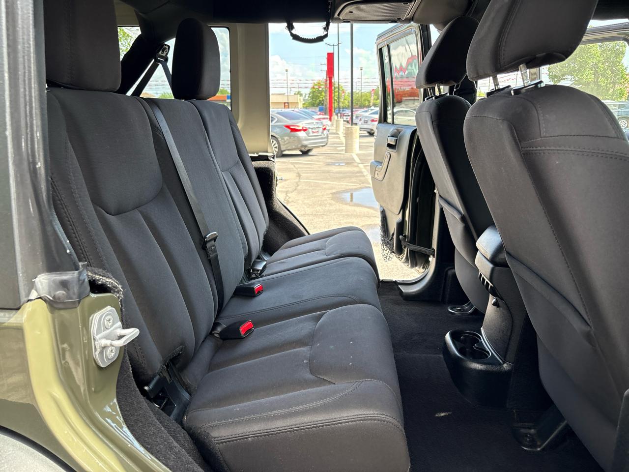 Jeep Wrangler Unlimited 4WD 4dr Sport 2015