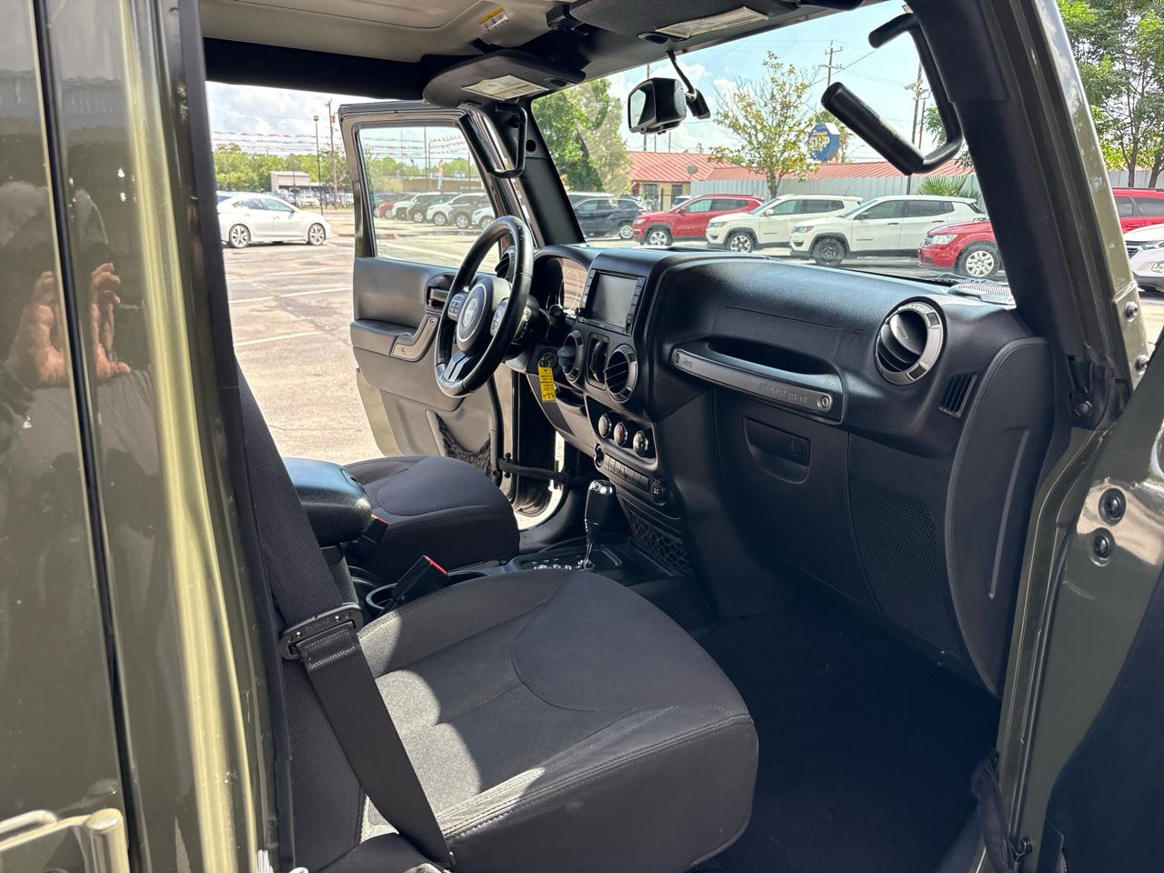 Jeep Wrangler Unlimited 4WD 4dr Sport 2015