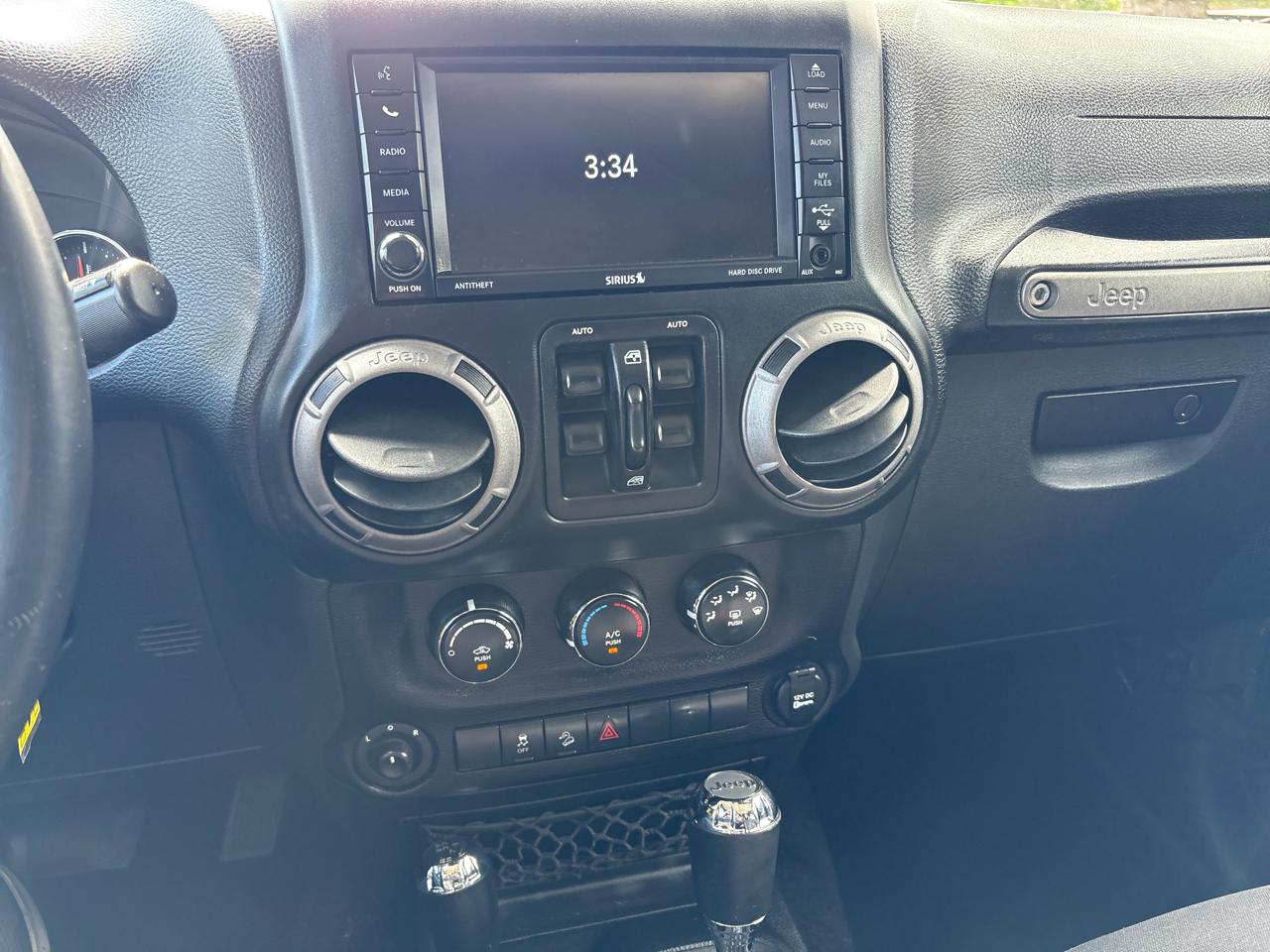 Jeep Wrangler Unlimited 4WD 4dr Sport 2015