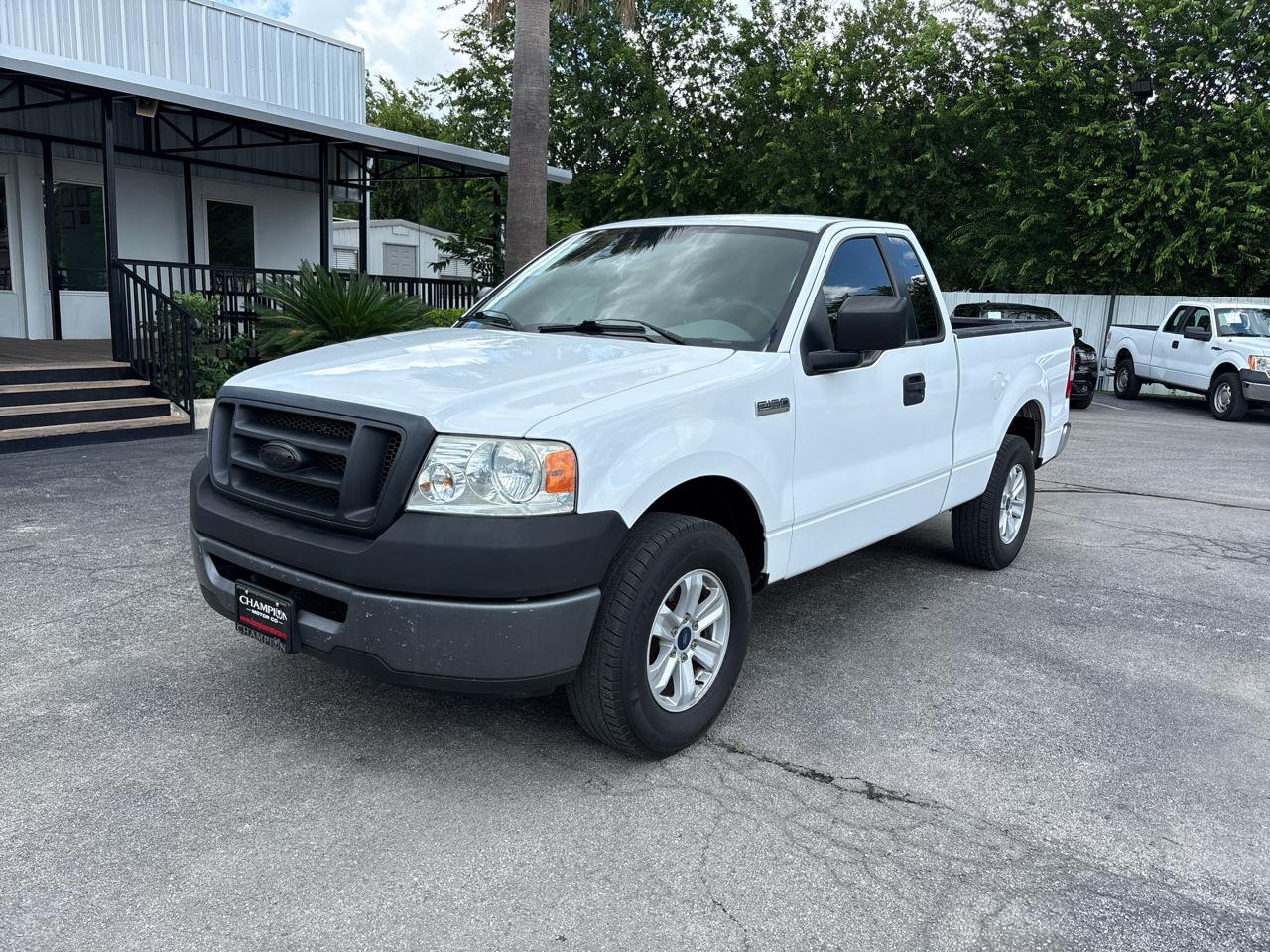 Ford F-150 Reg Cab 126" XLT 2006