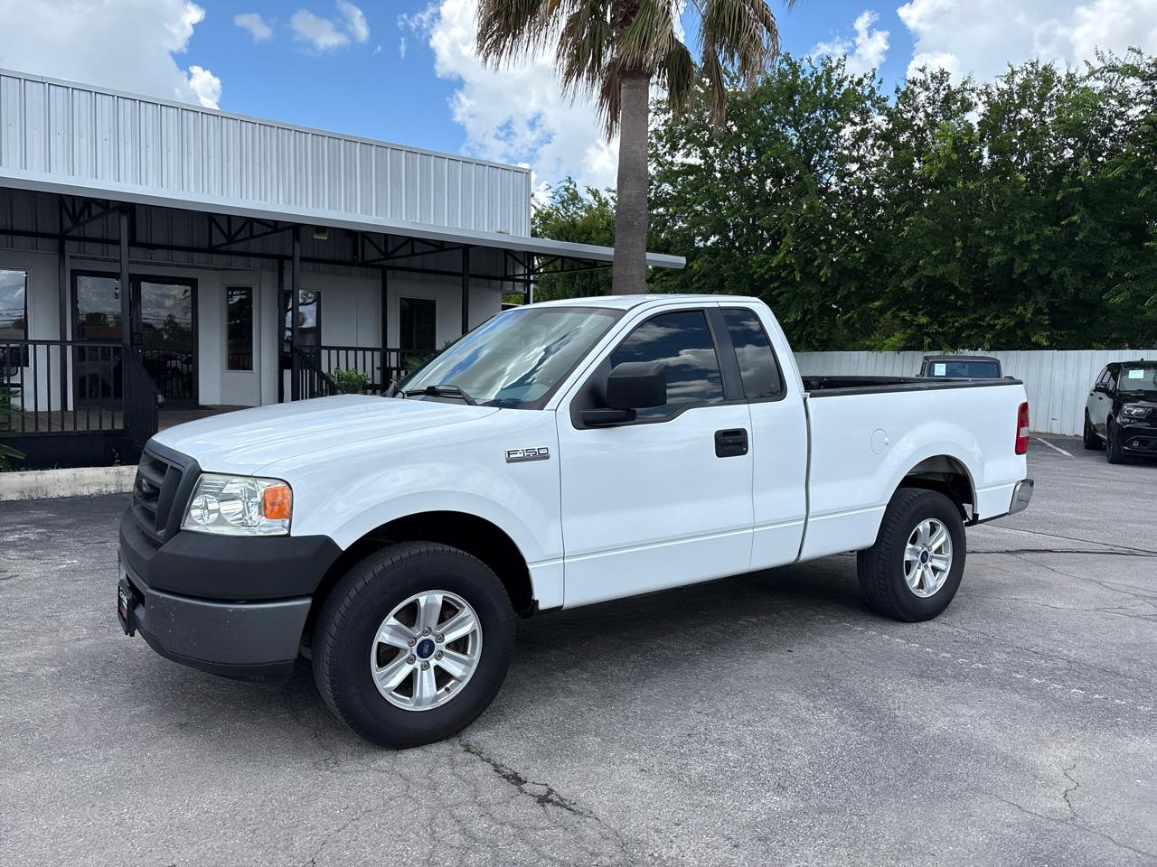 Ford F-150 Reg Cab 126" XLT 2006