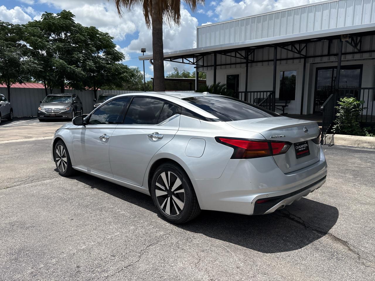 Nissan Altima 2.5 SL Sedan 2019