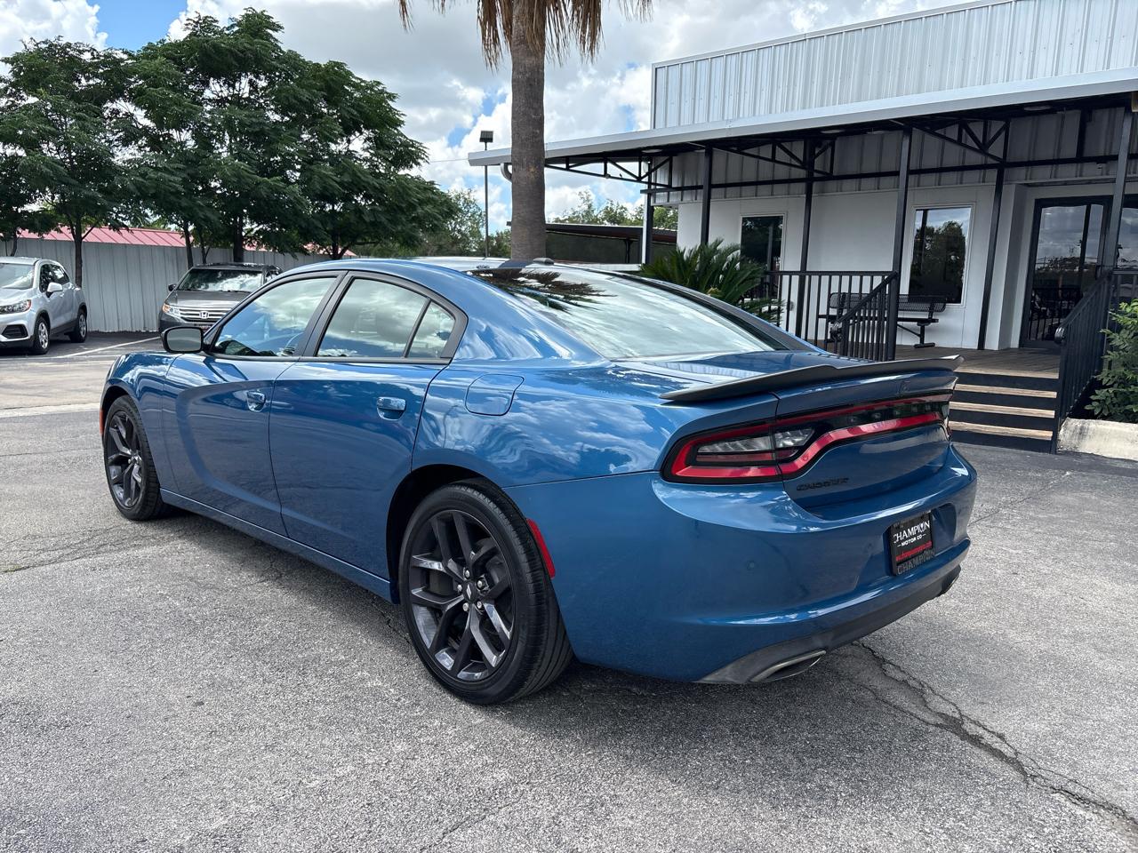 Dodge Charger SXT RWD 2020
