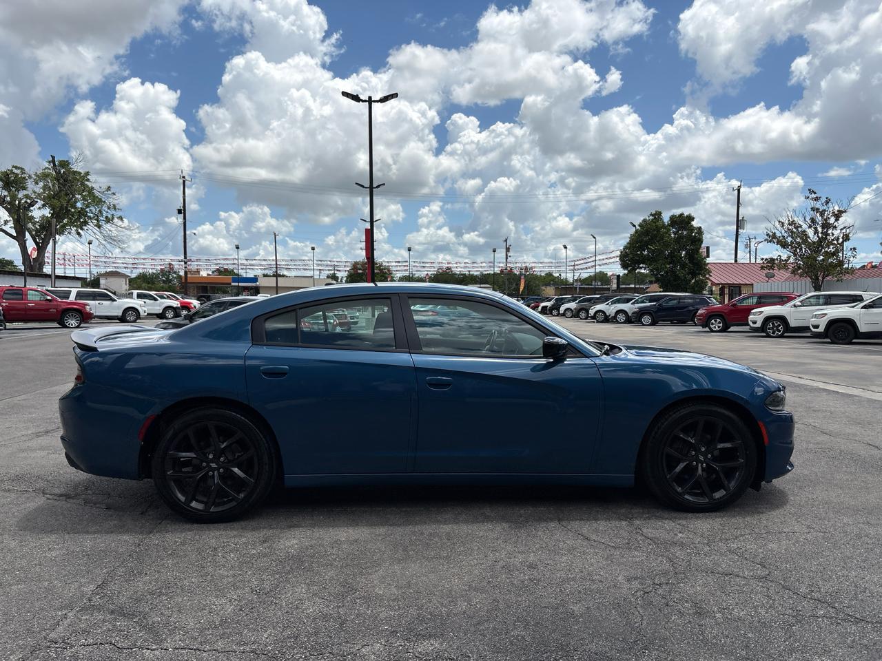 Dodge Charger SXT RWD 2020