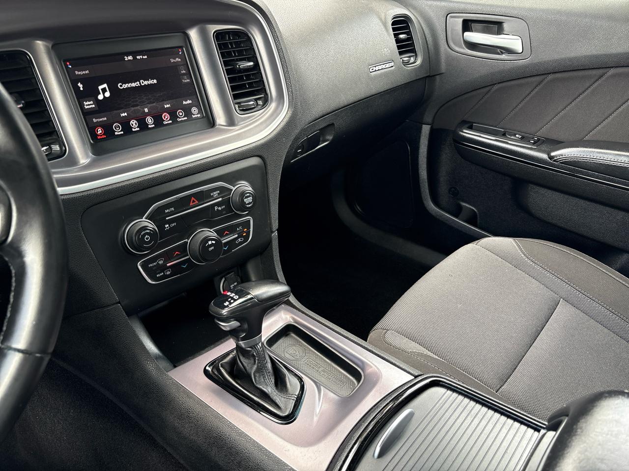 Dodge Charger SXT RWD 2020
