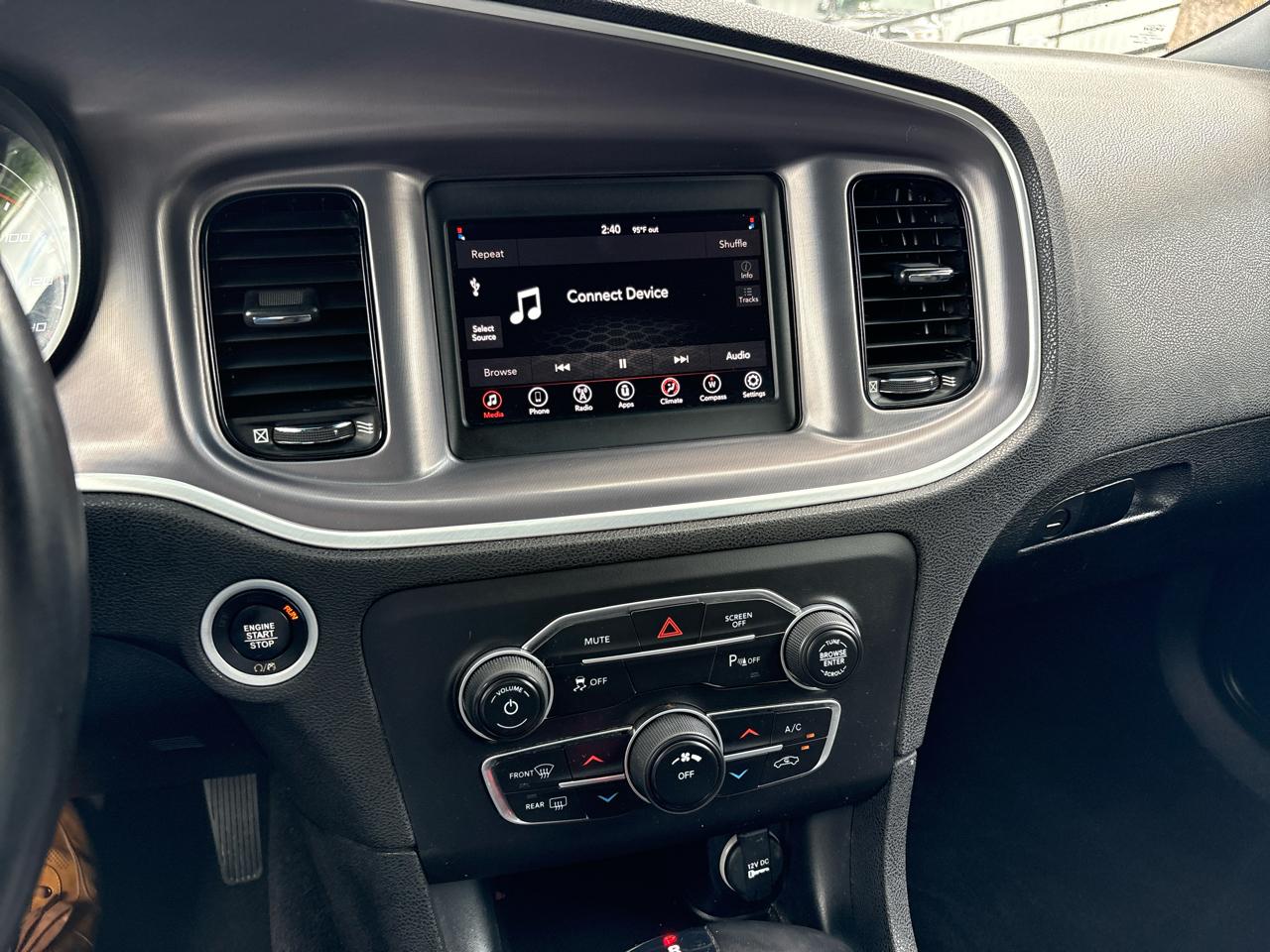 Dodge Charger SXT RWD 2020