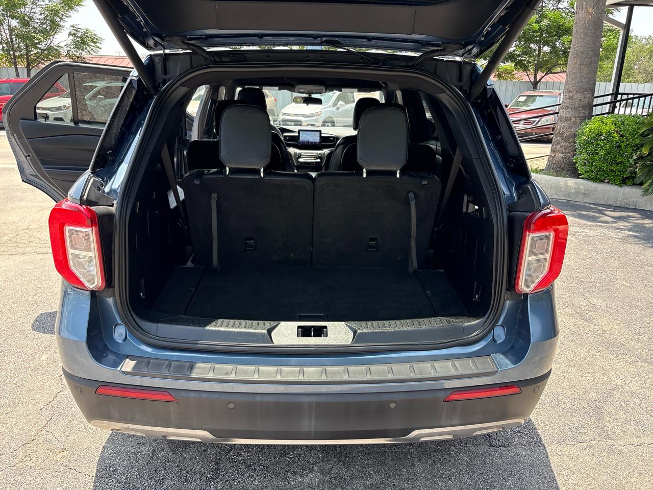 Ford Explorer XLT RWD 2020