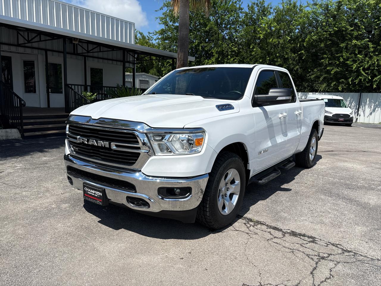 RAM 1500 Lone Star 4x2 Quad Cab 6'4" Box 2021