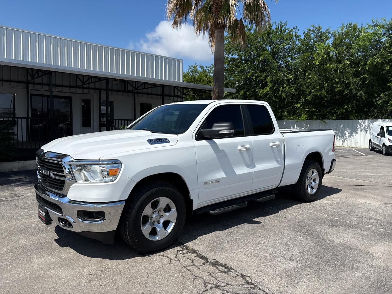 RAM 1500 Lone Star 4x2 Quad Cab 6'4" Box 2021