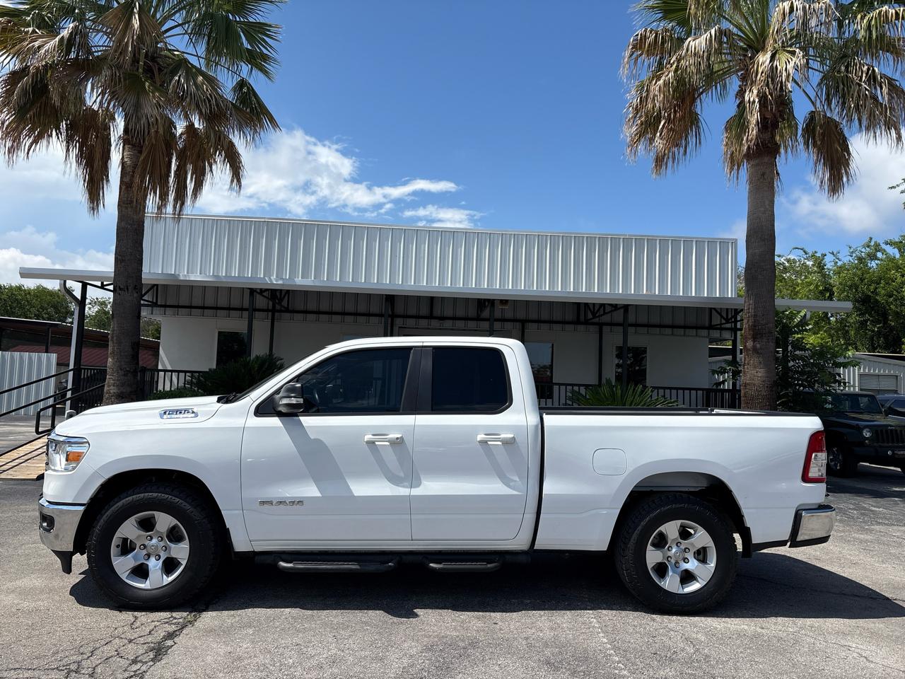 RAM 1500 Lone Star 4x2 Quad Cab 6'4" Box 2021