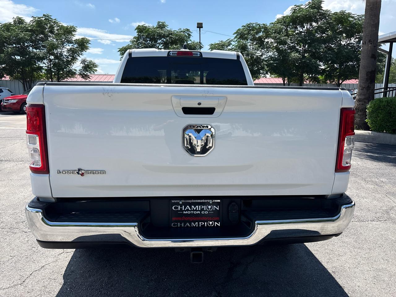 RAM 1500 Lone Star 4x2 Quad Cab 6'4" Box 2021