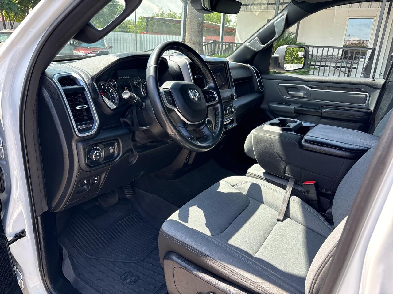 RAM 1500 Lone Star 4x2 Quad Cab 6'4" Box 2021