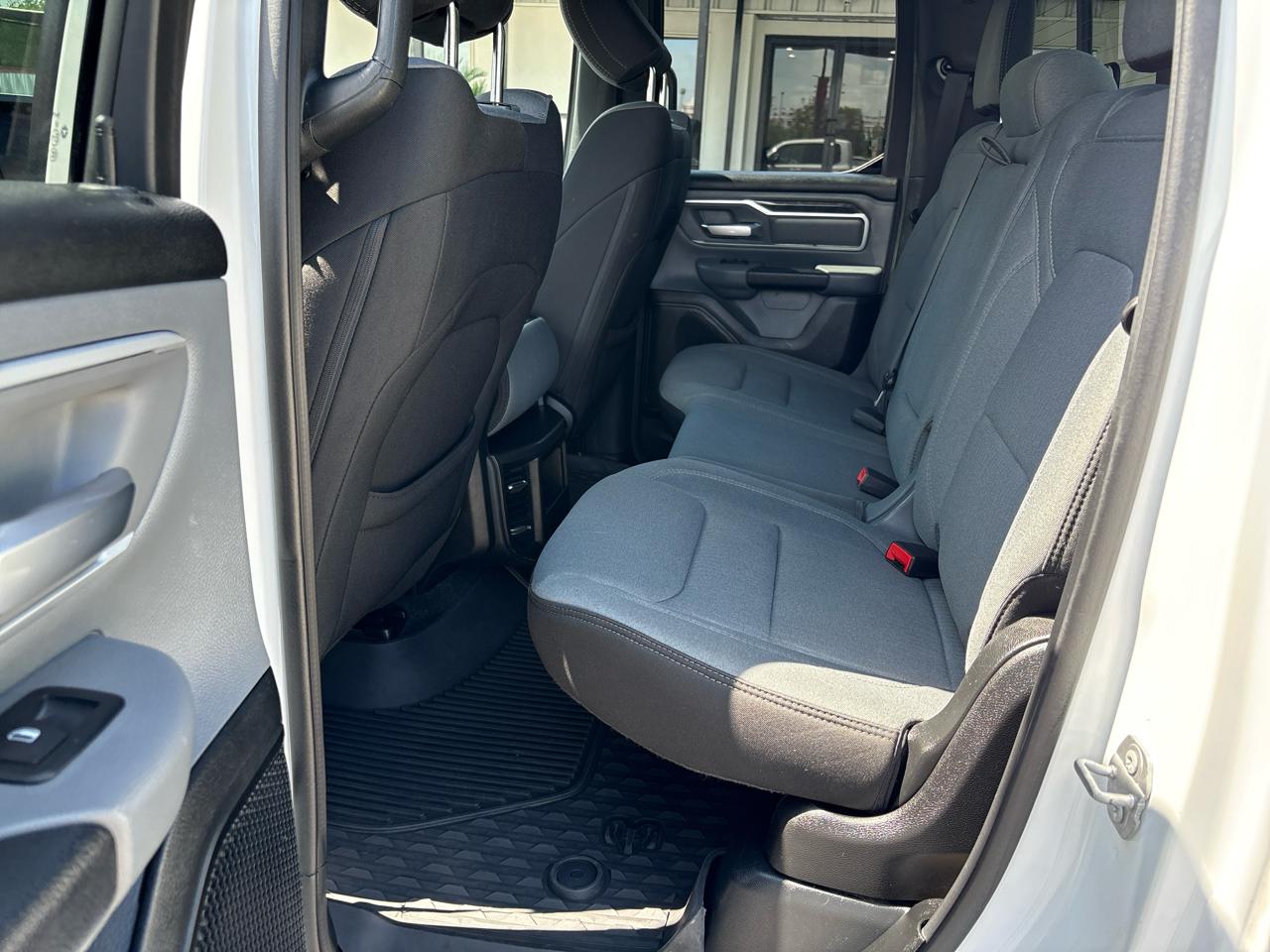 RAM 1500 Lone Star 4x2 Quad Cab 6'4" Box 2021
