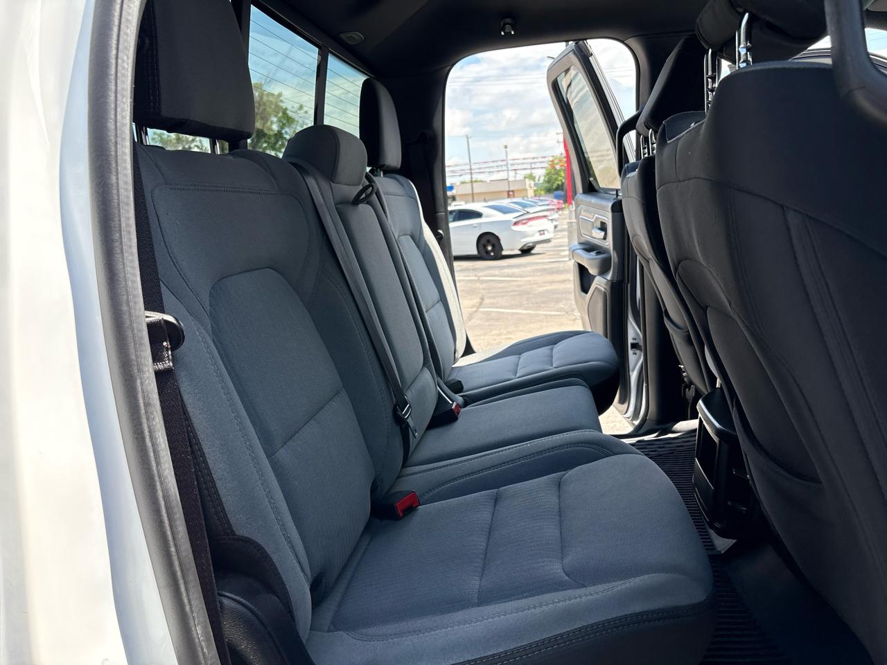 RAM 1500 Lone Star 4x2 Quad Cab 6'4" Box 2021