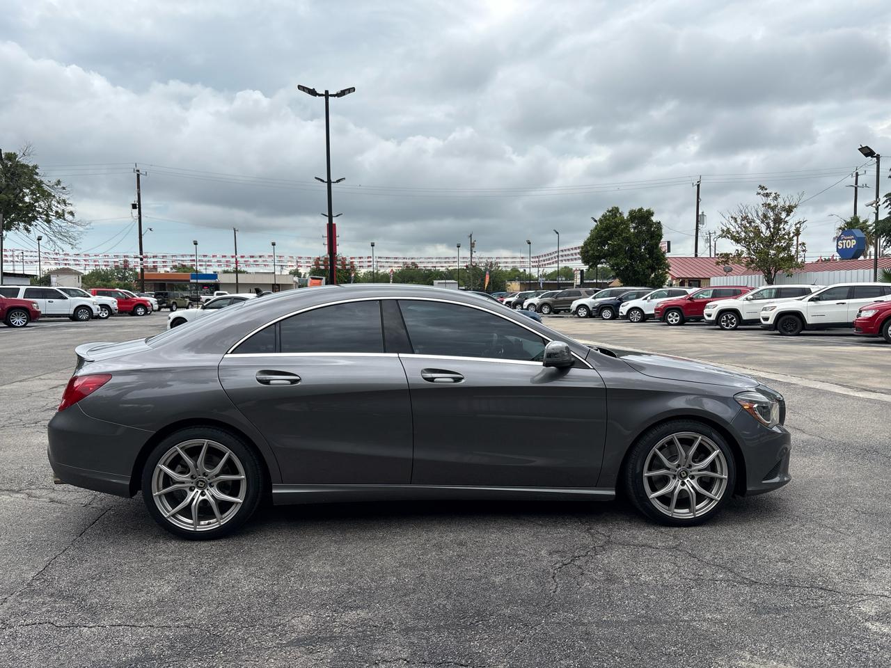 Mercedes-Benz CLA-Class 4dr Sdn CLA 250 FWD 2015