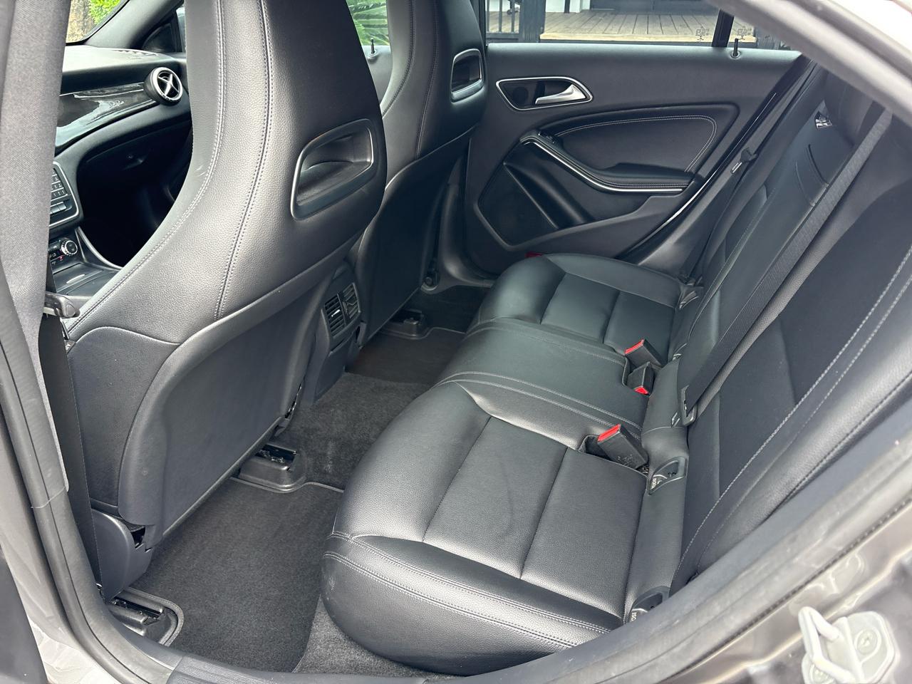 Mercedes-Benz CLA-Class 4dr Sdn CLA 250 FWD 2015