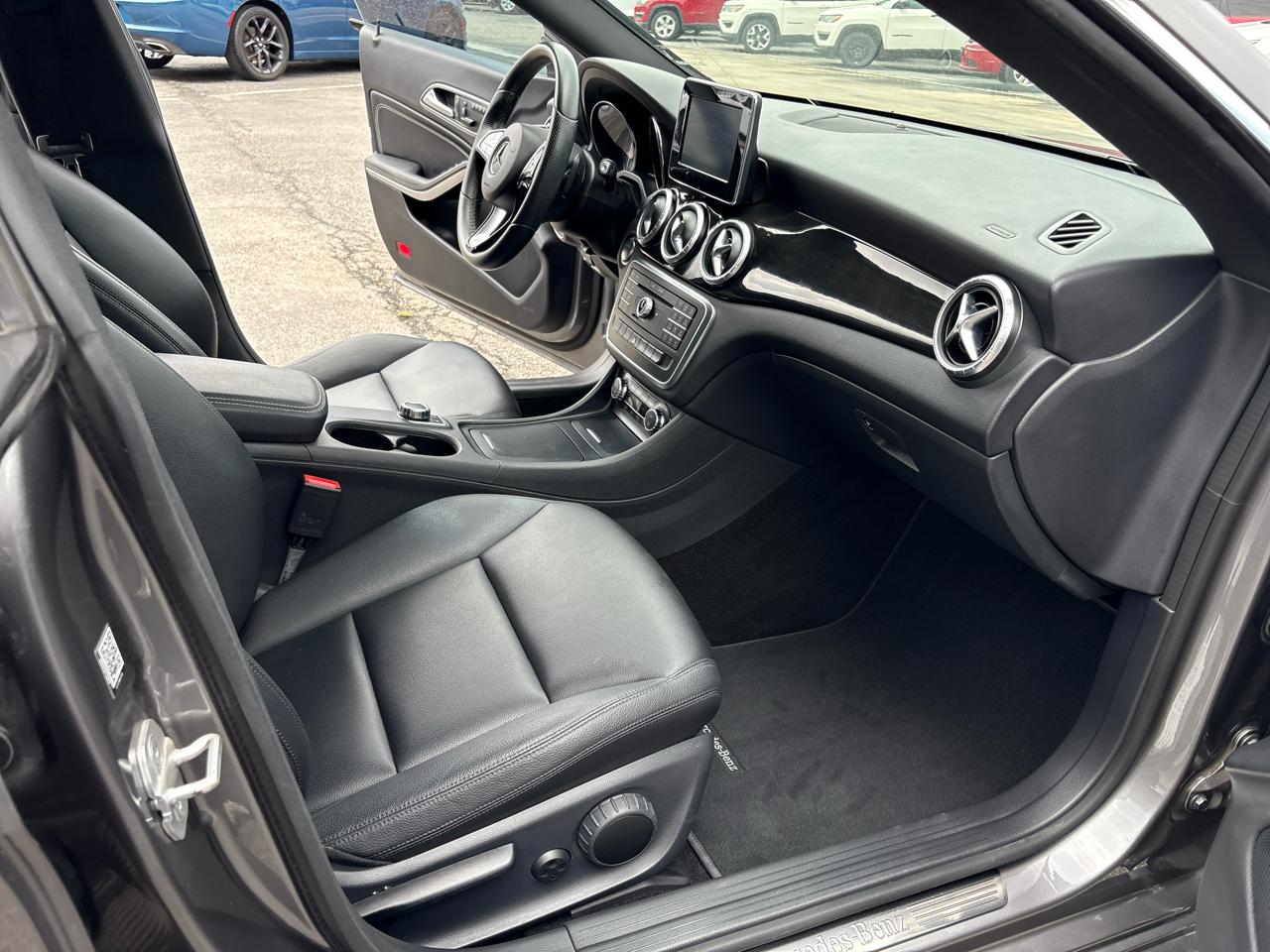Mercedes-Benz CLA-Class 4dr Sdn CLA 250 FWD 2015