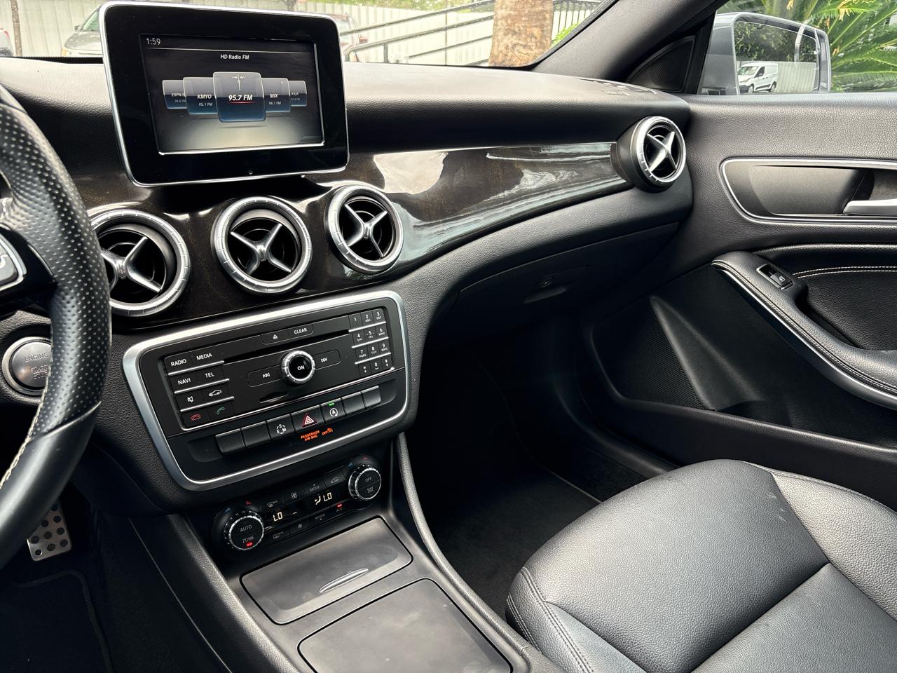 Mercedes-Benz CLA-Class 4dr Sdn CLA 250 FWD 2015