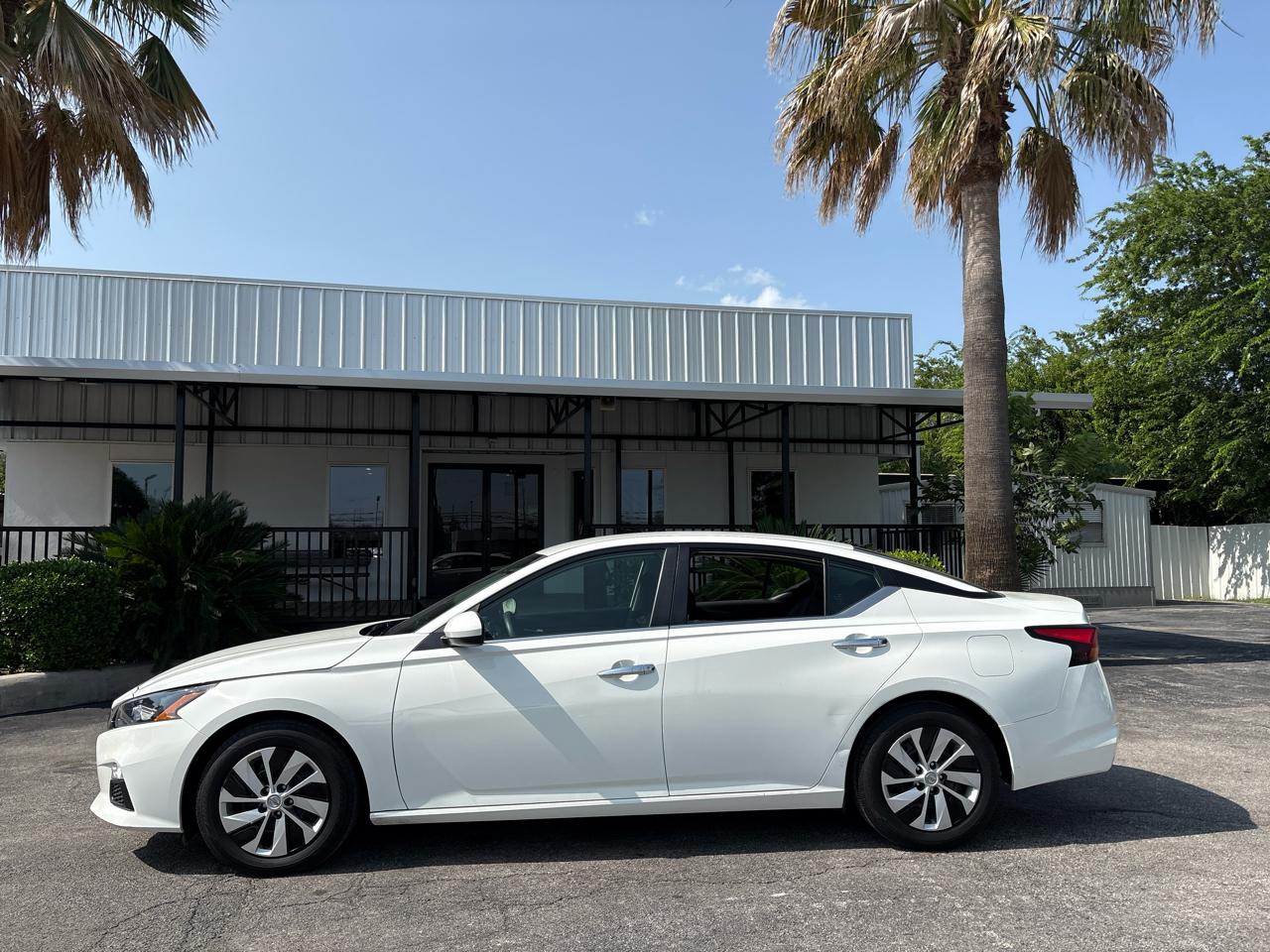 Nissan Altima 2.5 S Sedan 2022
