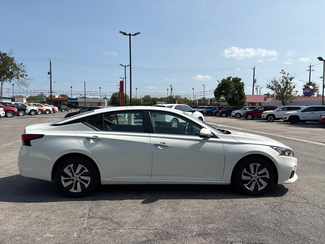 Nissan Altima 2.5 S Sedan 2022