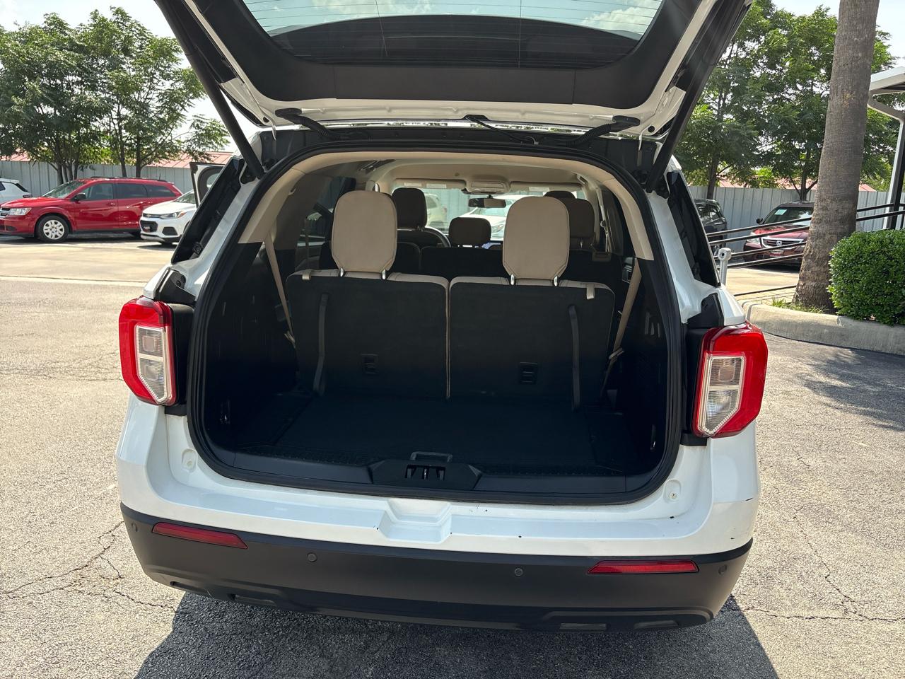 Ford Explorer Base RWD 2020