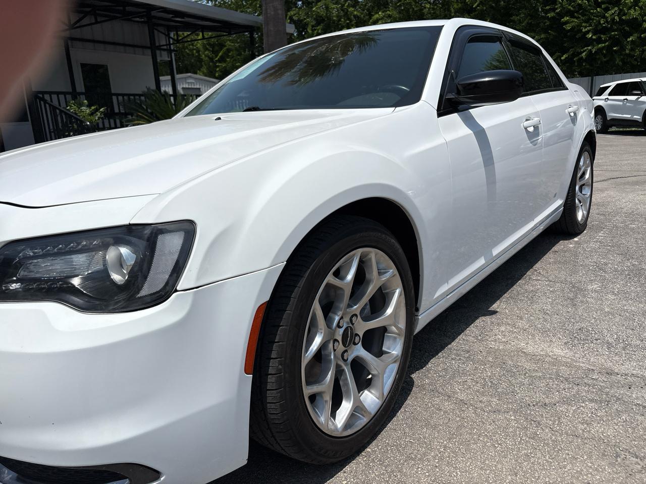 Chrysler 300 Touring RWD 2018