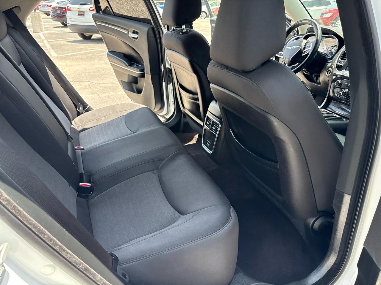 Chrysler 300 Touring RWD 2018
