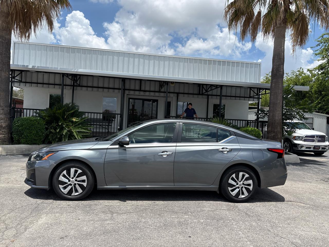 Nissan Altima 2.5 S Sedan 2023
