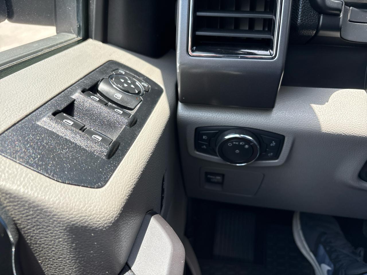 Ford F-150 XLT 2WD SuperCrew 5.5' Box 2019