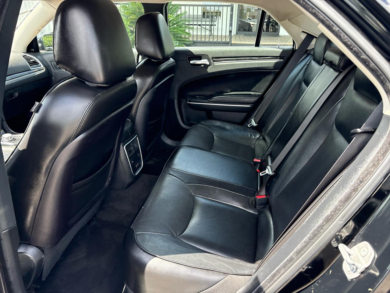 Chrysler 300 Limited RWD 2019