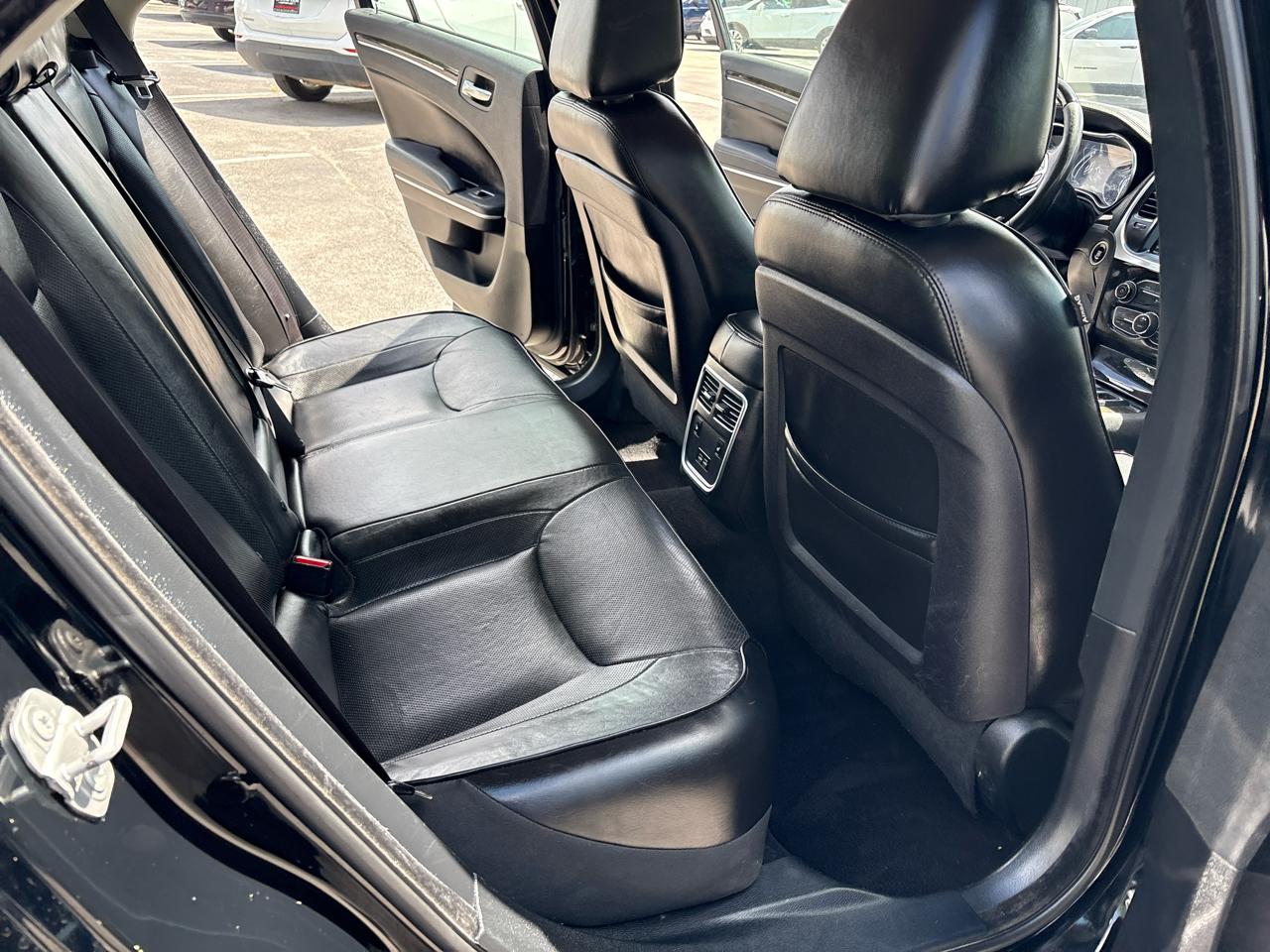 Chrysler 300 Limited RWD 2019