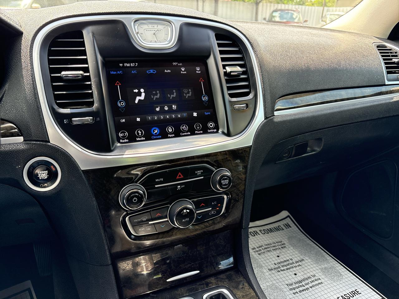 Chrysler 300 Limited RWD 2019