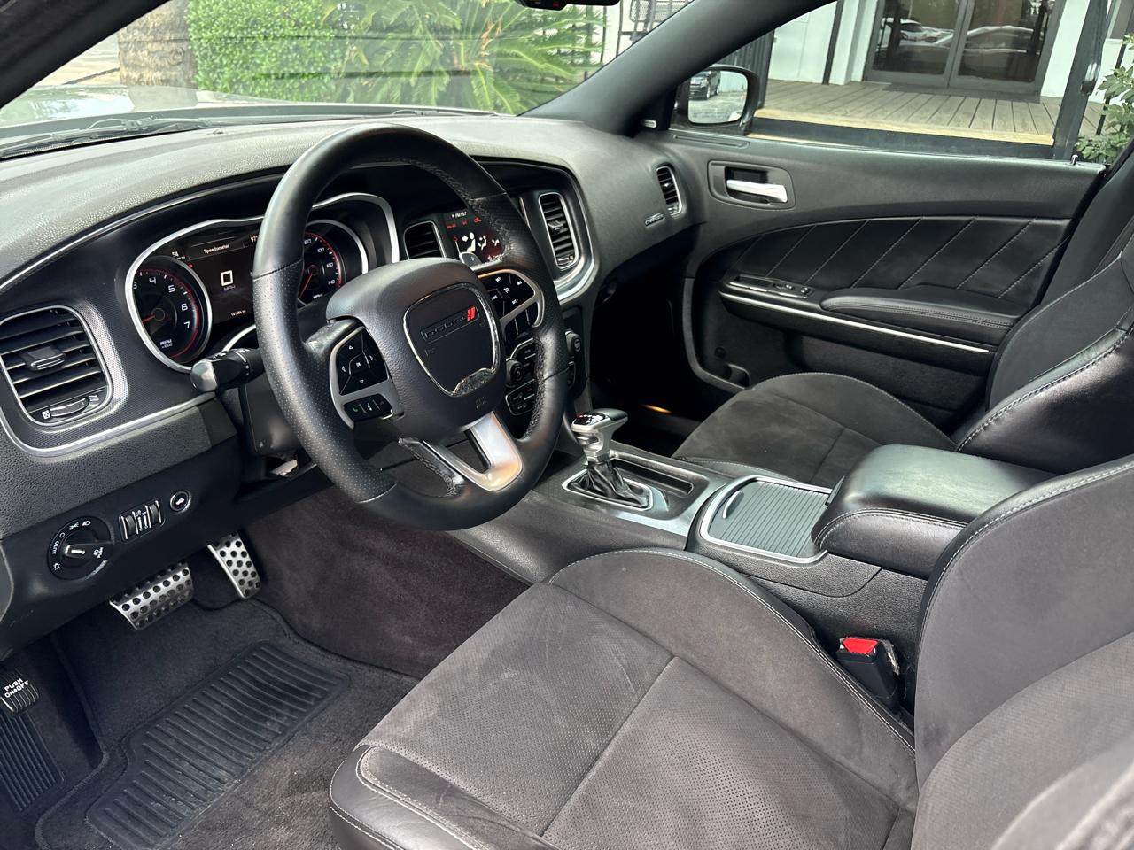 Dodge Charger SXT Plus RWD 2018