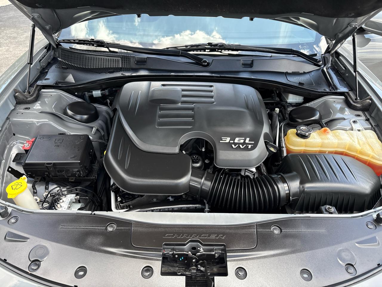 Dodge Charger SXT Plus RWD 2018