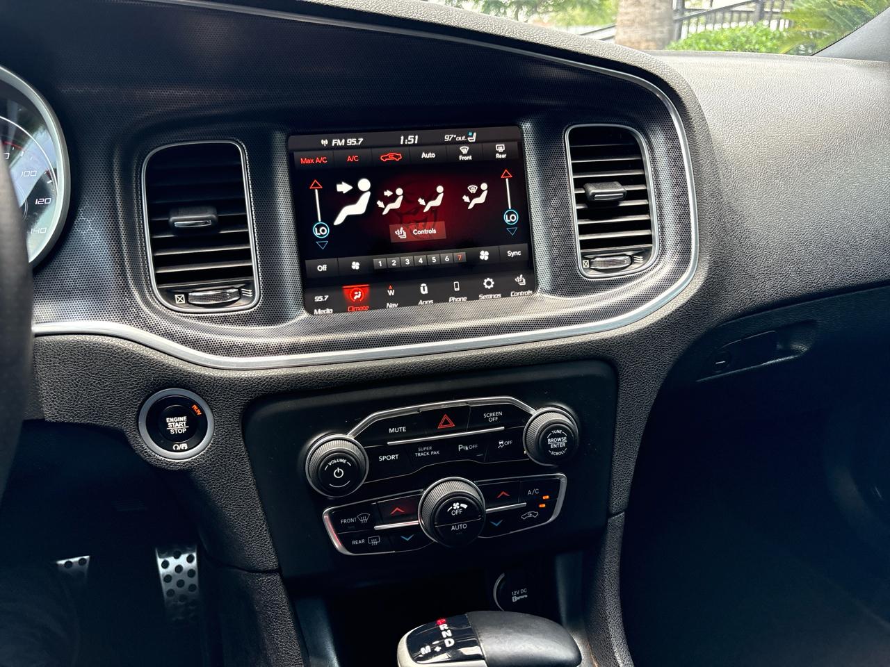 Dodge Charger SXT Plus RWD 2018